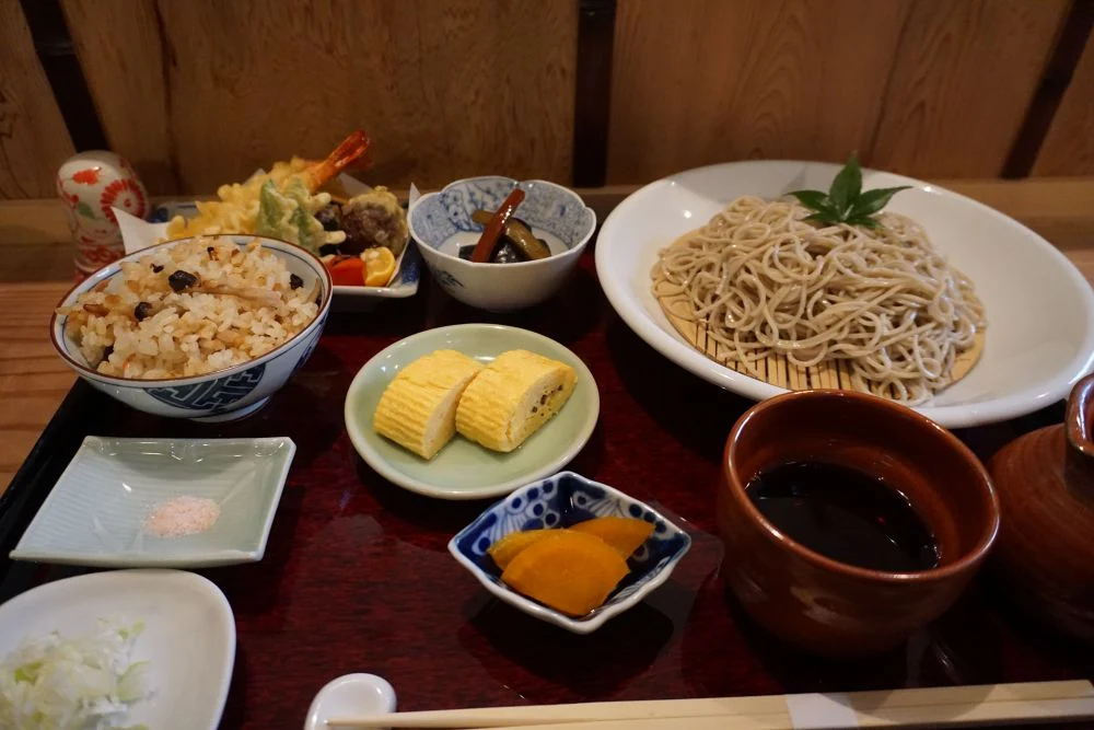 蔵座庵 せいろそば&定食&天ぷら全体