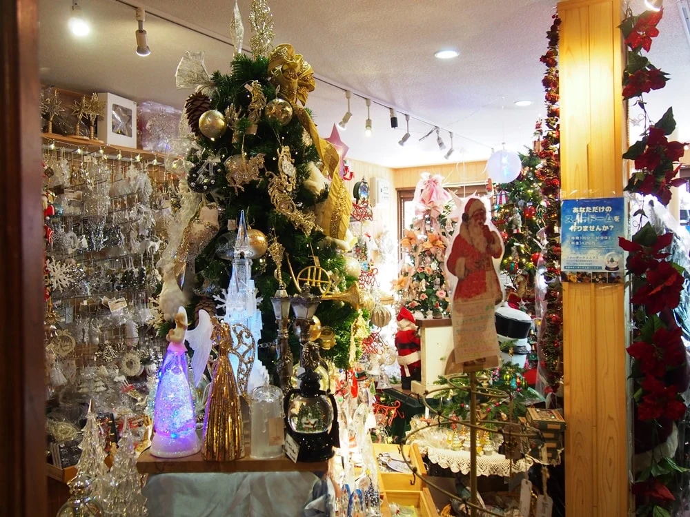ファザークリスマス 店内