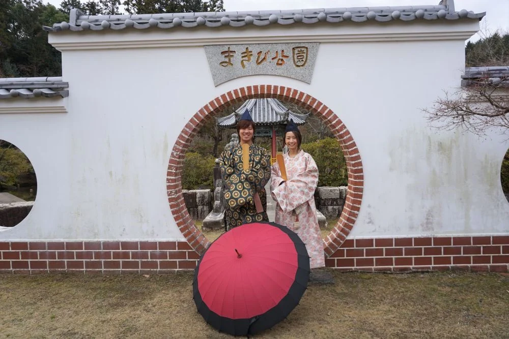 まきび記念館　円窓前