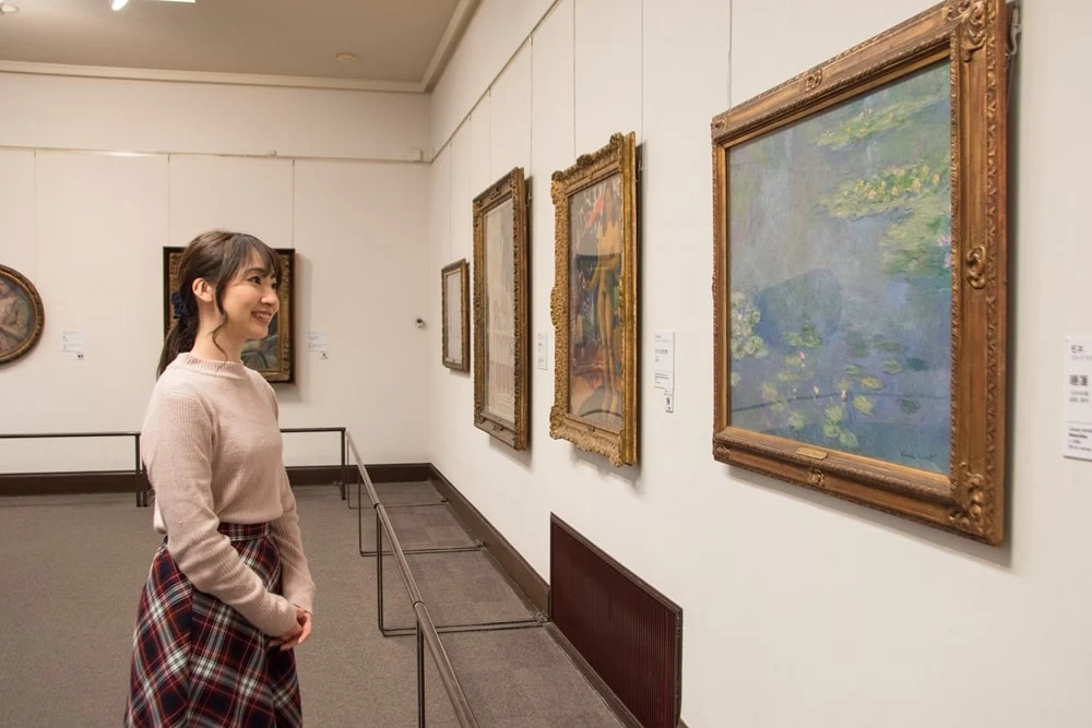 モネやゴーギャンなどの作品(大原美術館本館で2019年撮影)