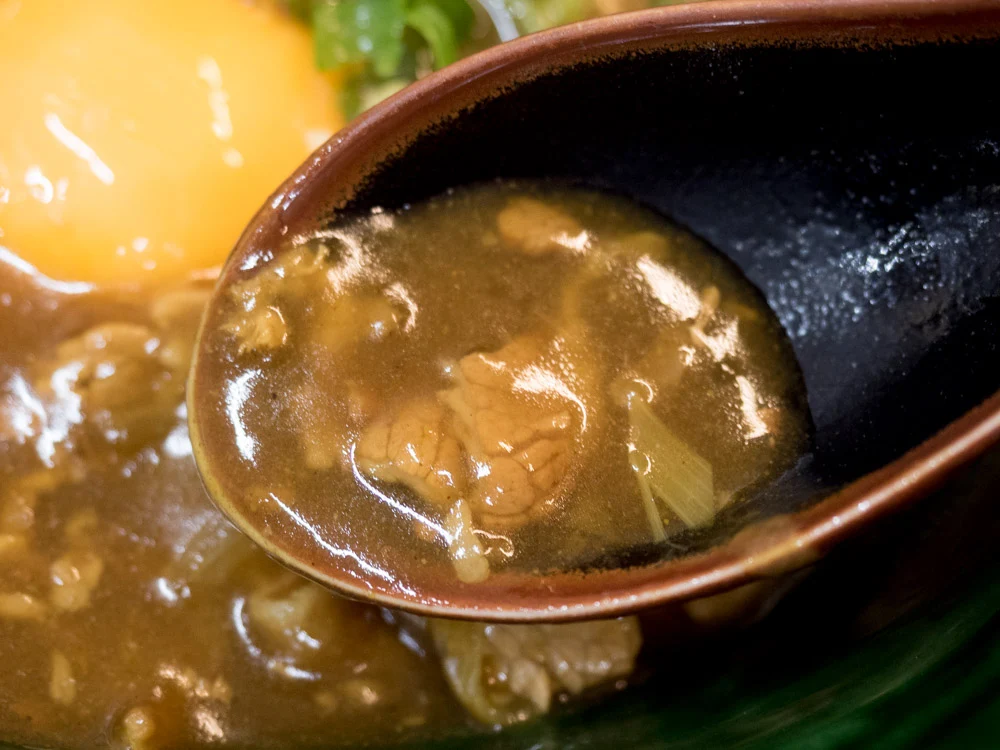 ふじ心:牛玉カレーうどんの汁
