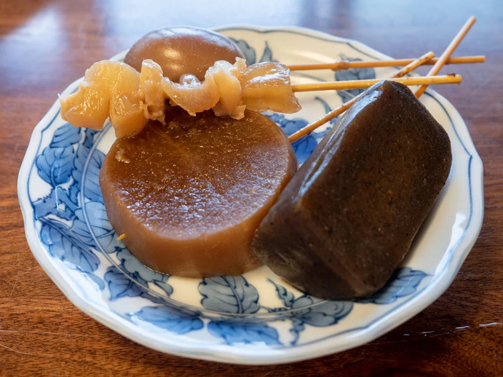 かわはら おでん コンニャク・ダイコン・牛スジ・玉子