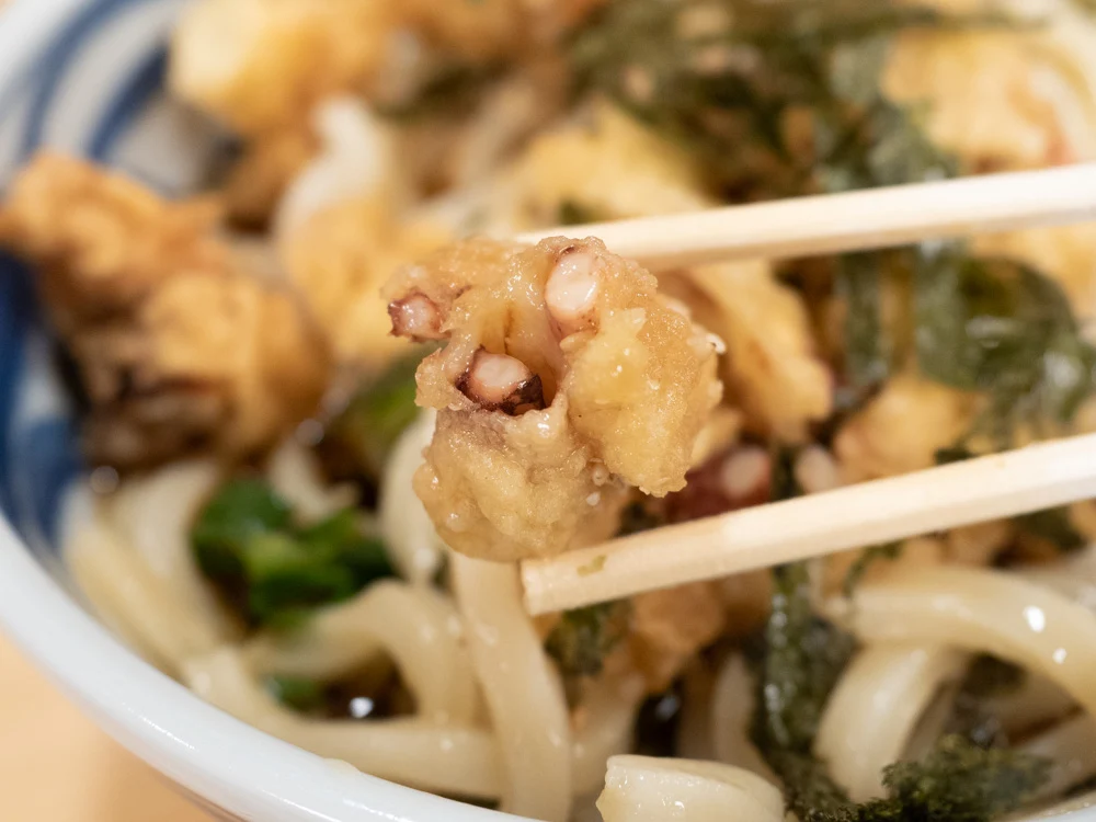 かわはら イカ入りぶっかけうどん ゲソ天