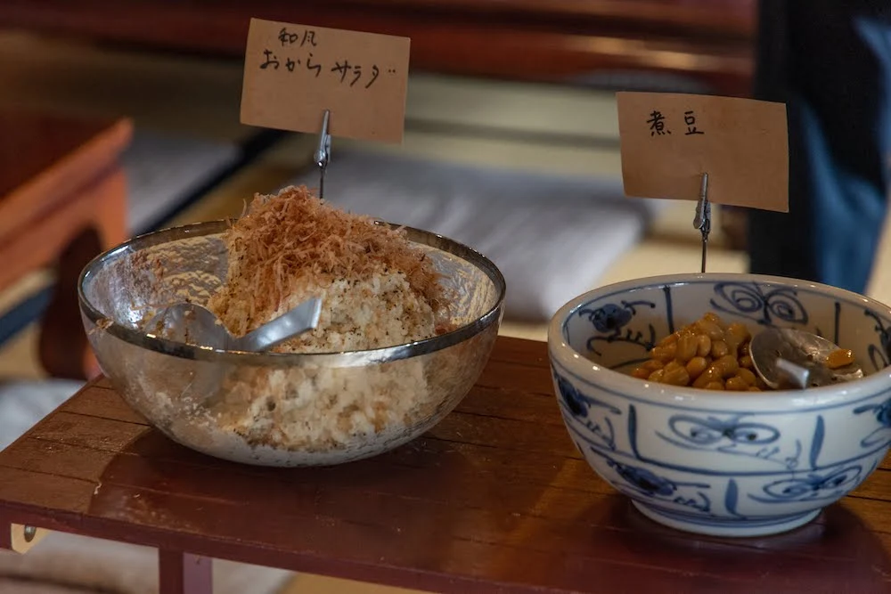 「和風おからサラダ」と「煮豆」