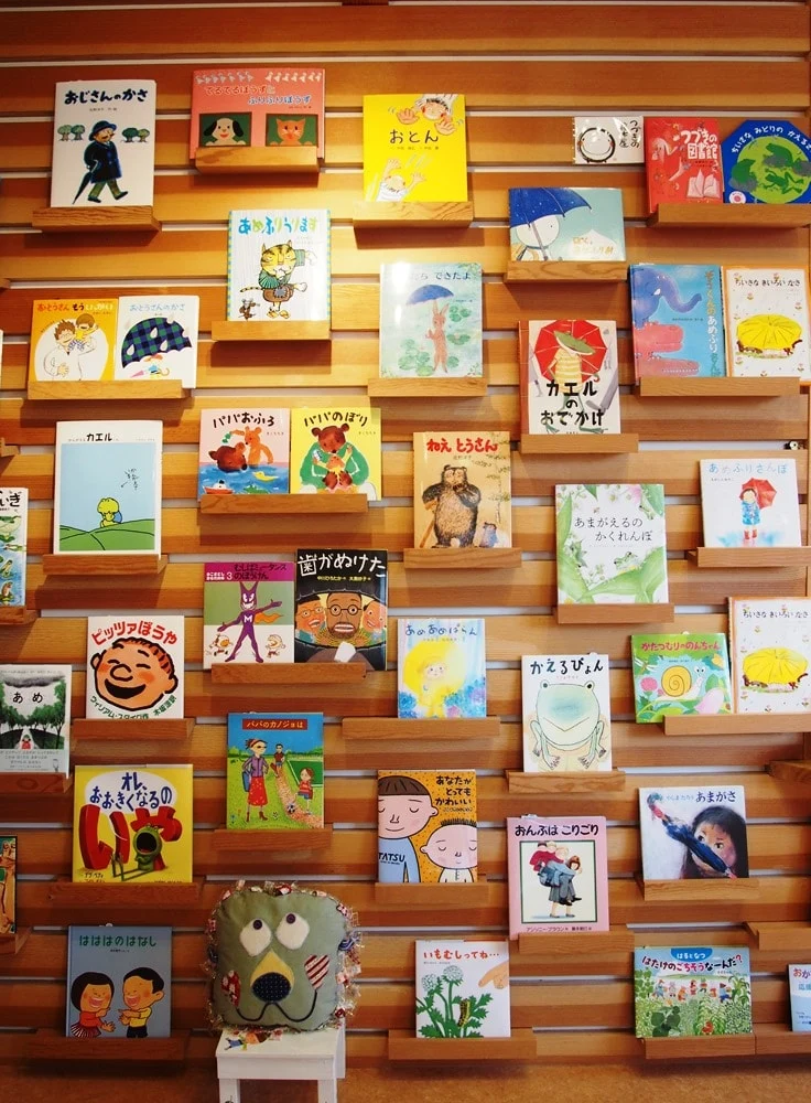 つづきの絵本屋 6月の絵本
