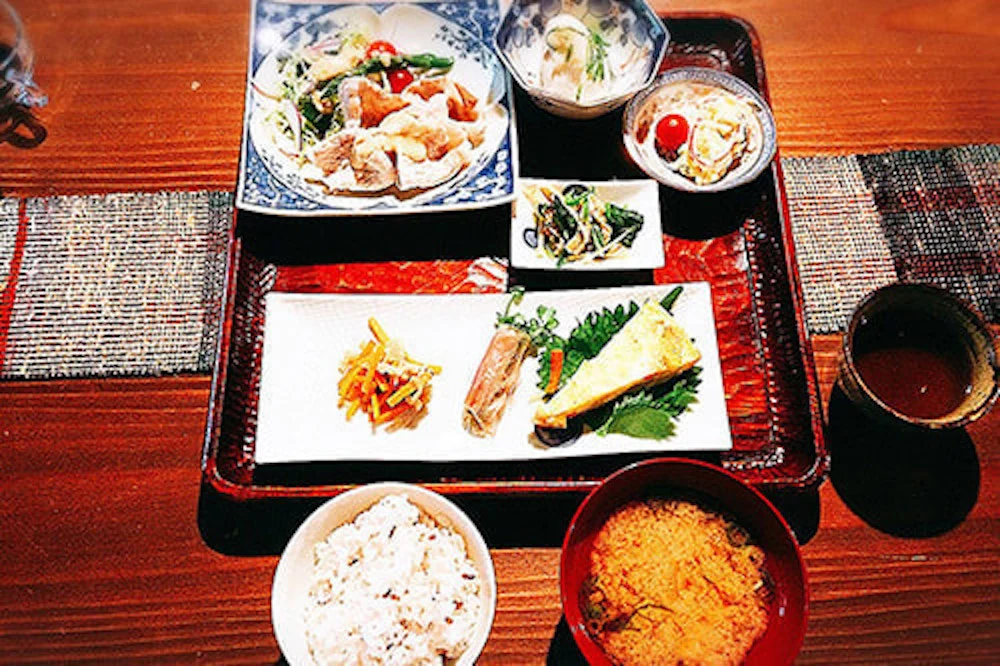 ごはん屋 奏(かなで)1
