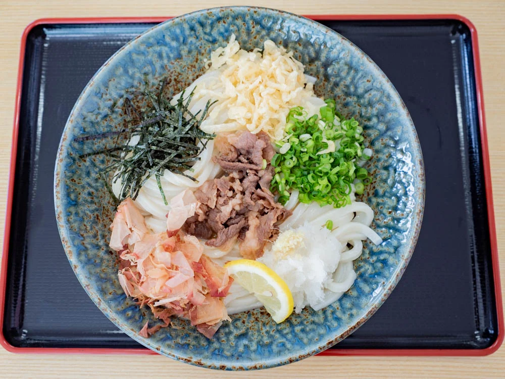 おうどん いおり 肉ぶっかけ(冷)