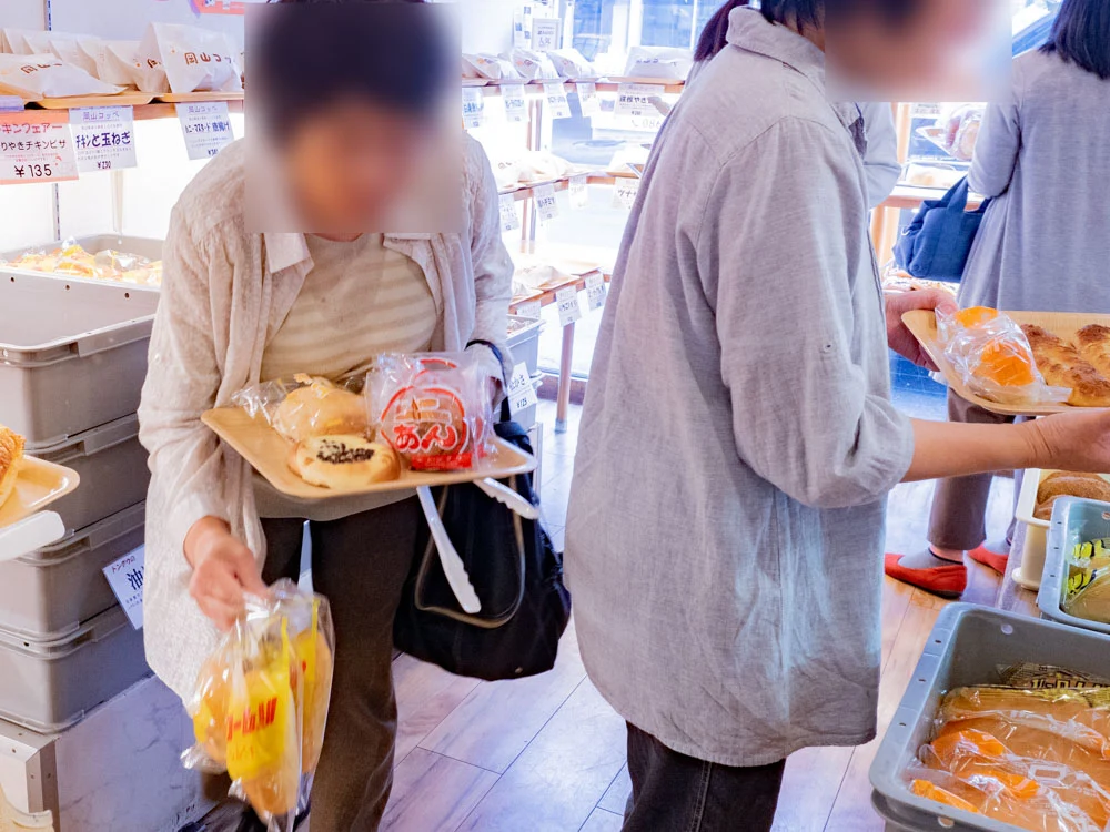 トングウの店内のようす