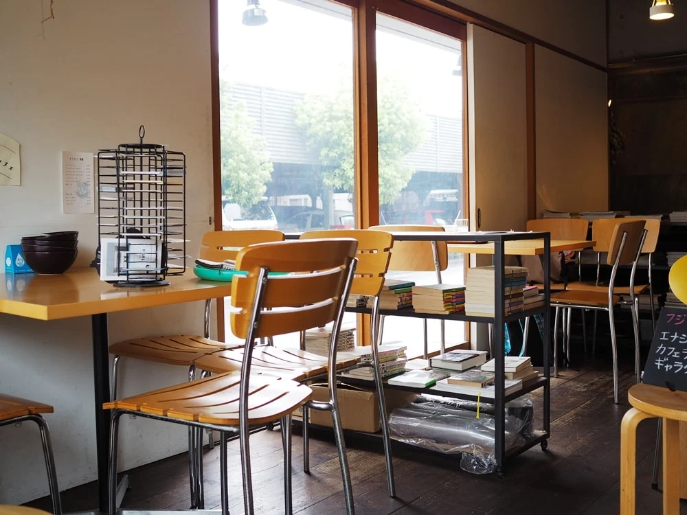 フューチャーヒャクカフェ 店内