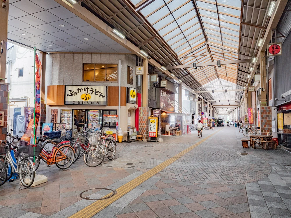 JR倉敷駅からふるいち仲店方面へ向けて進む(センター街の仲店前