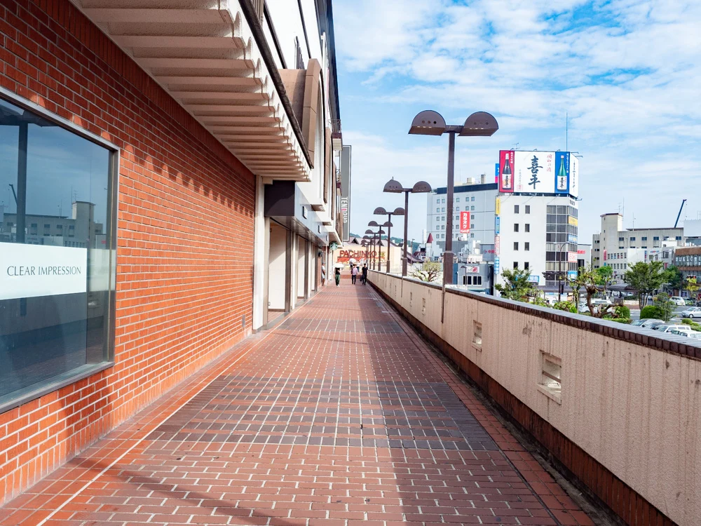 JR倉敷駅からふるいち本店・仲店方面へ向けて進む(天満屋前)