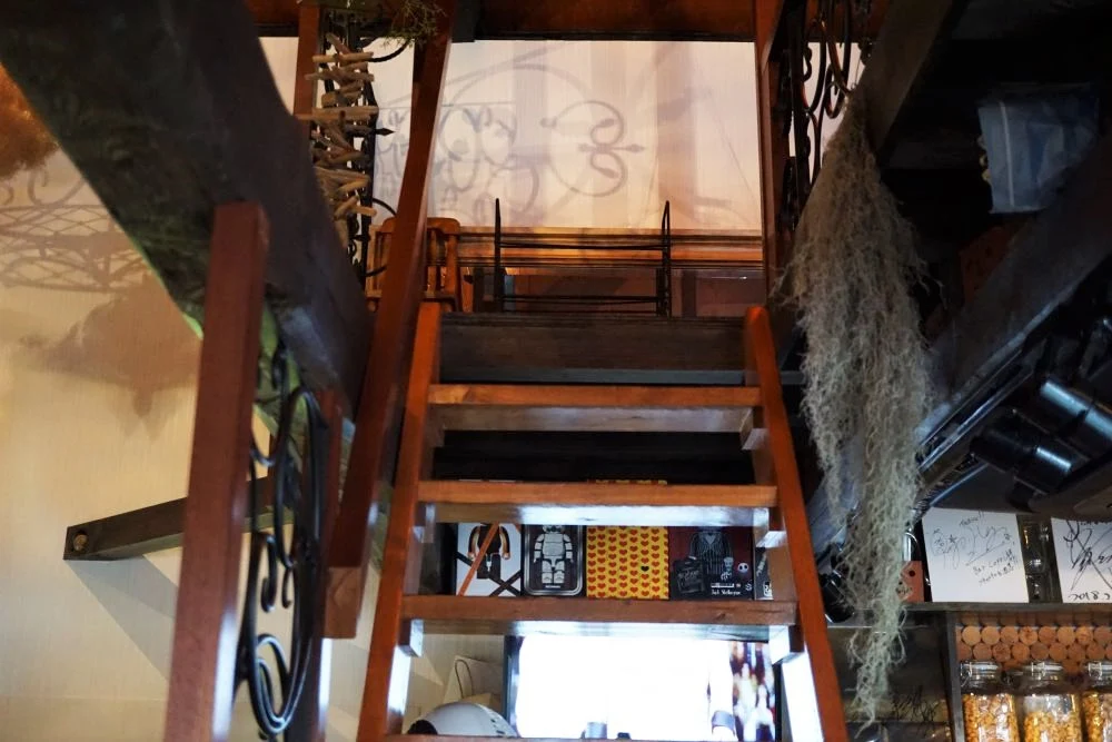 BAR 倉敷 capri 階段