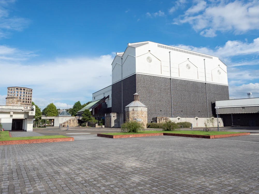 カフェ くらしき芸文館のある倉敷芸文館(西側)