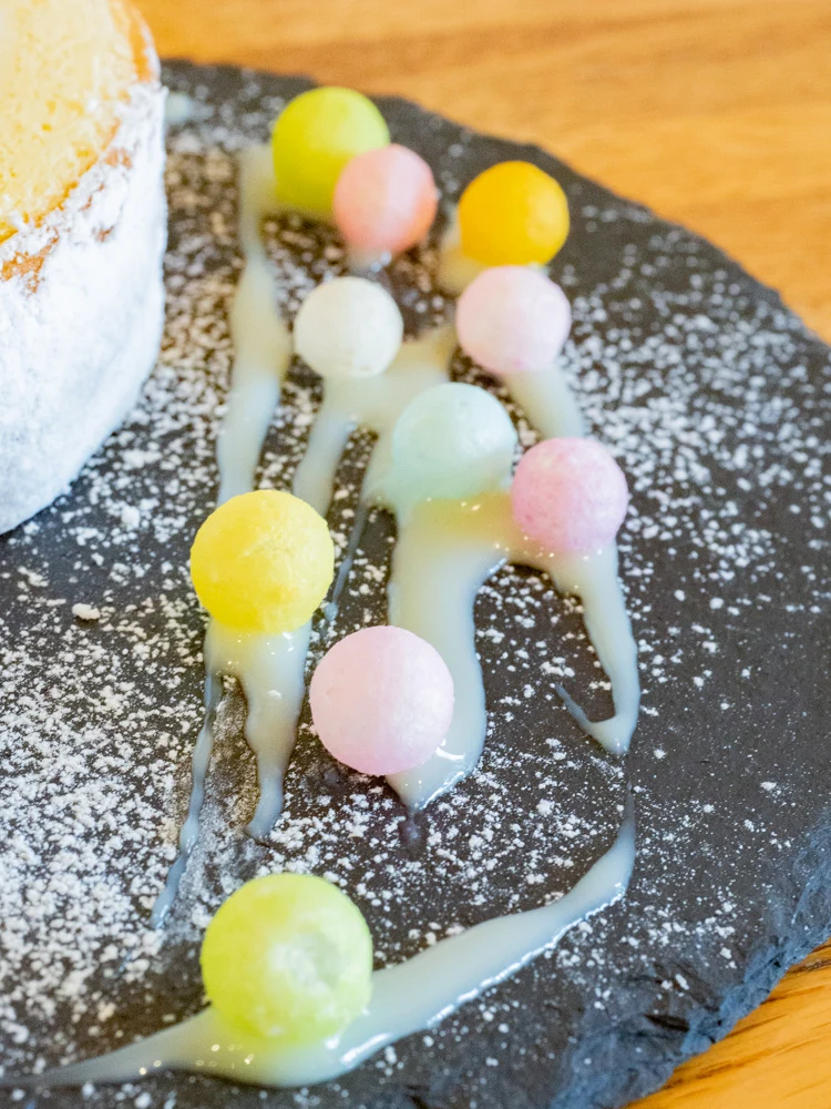 カフェ くらしき芸文館の大山乳業ロールケーキ(プレーン)のおいり