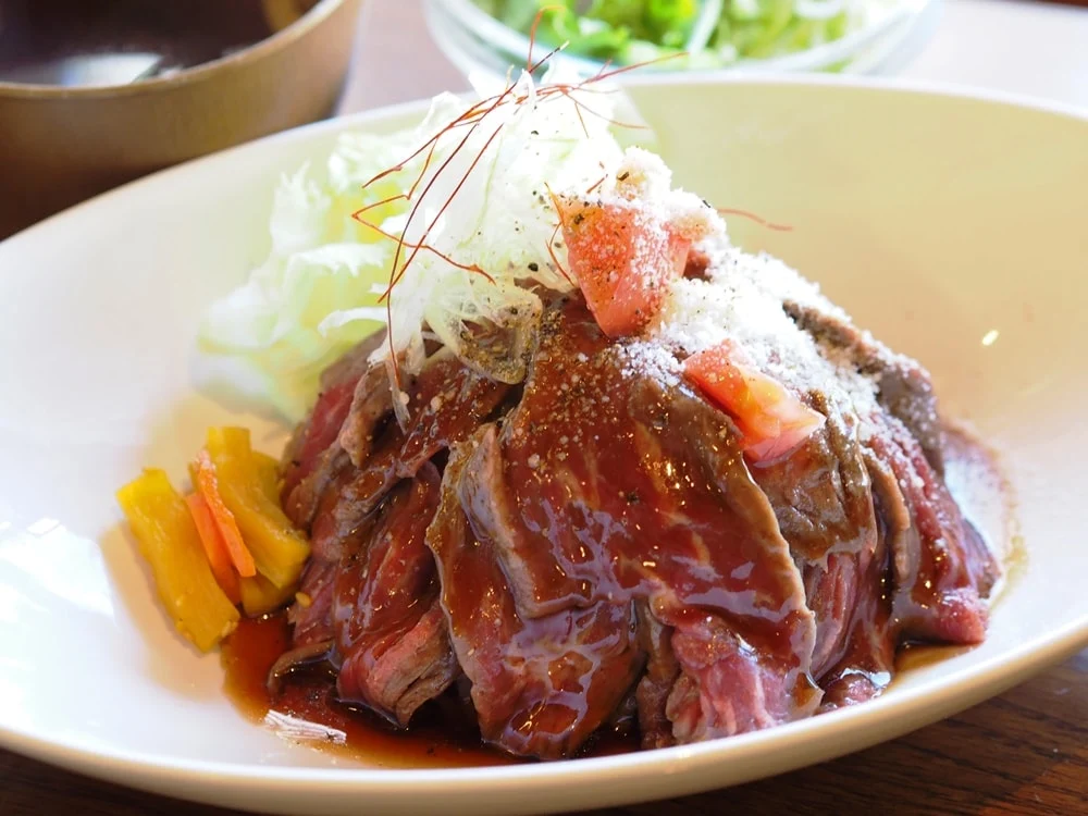 cafe庭 ハラミステーキ丼