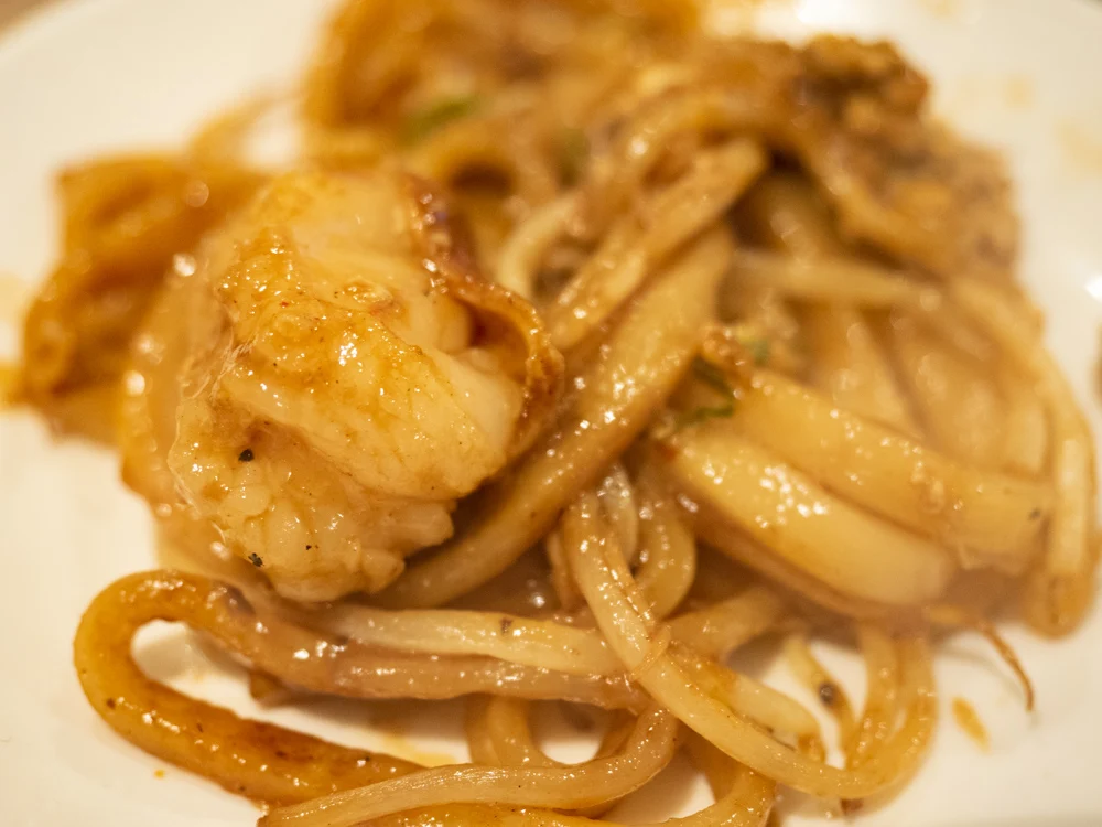 とも:シメうどんセットでつくる焼きうどん