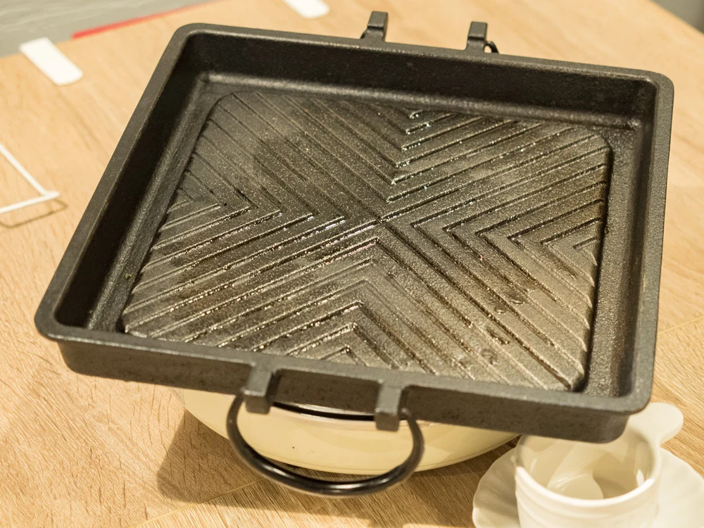 とも:焼肉用鉄板(南部鉄)