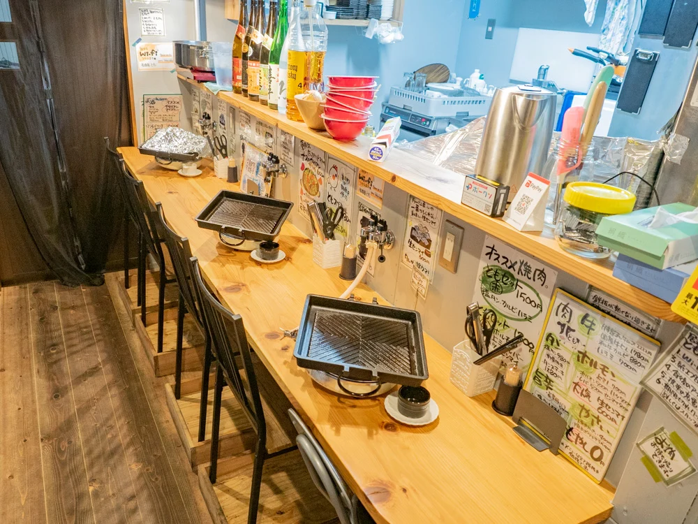 とも:店内のようす