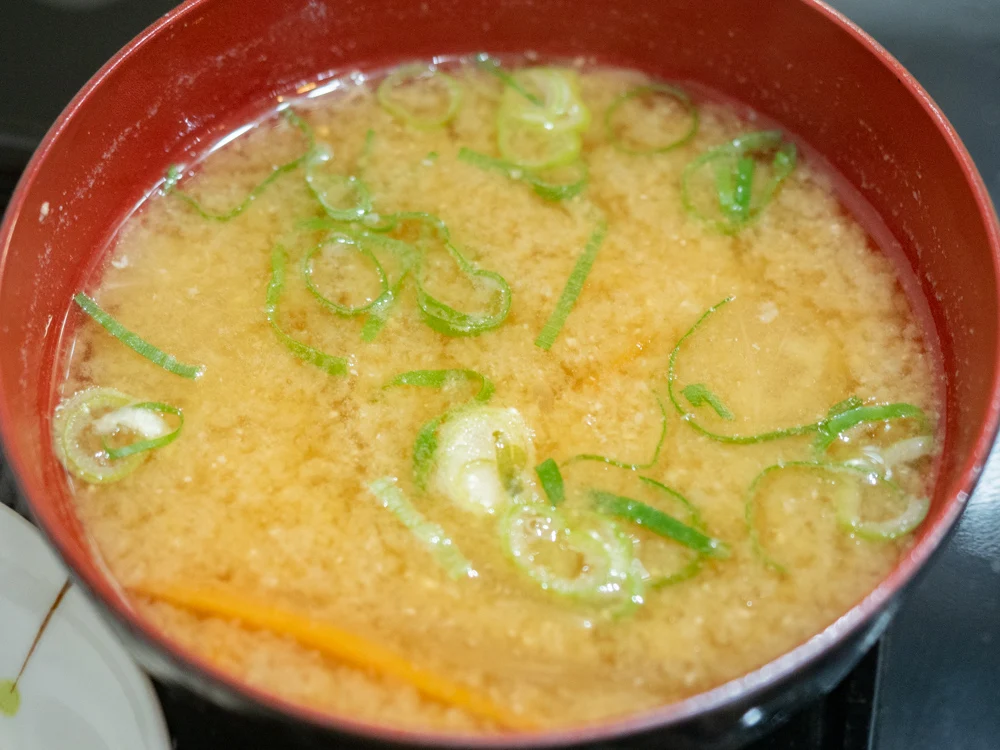 バンカー:日替わり定食の味噌汁