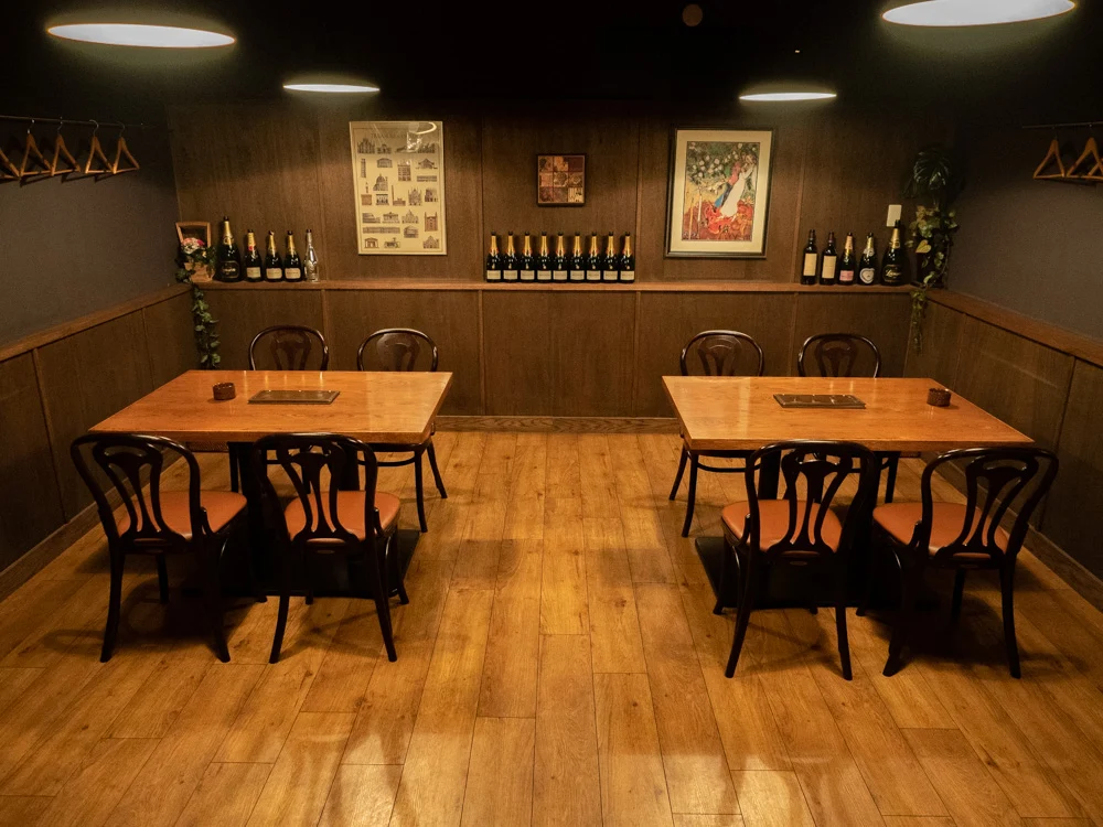 ディンプル:店内