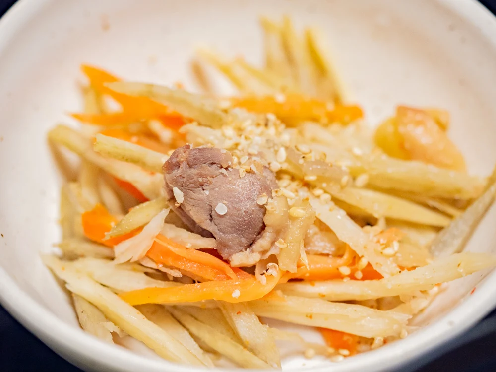 たご作:ランチ(和)の小鉢(きんぴらゴボウ)