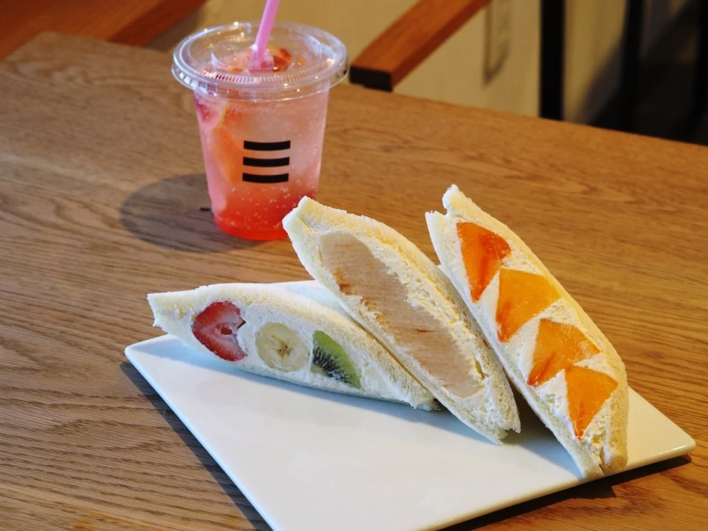 もとや フルーツサンド