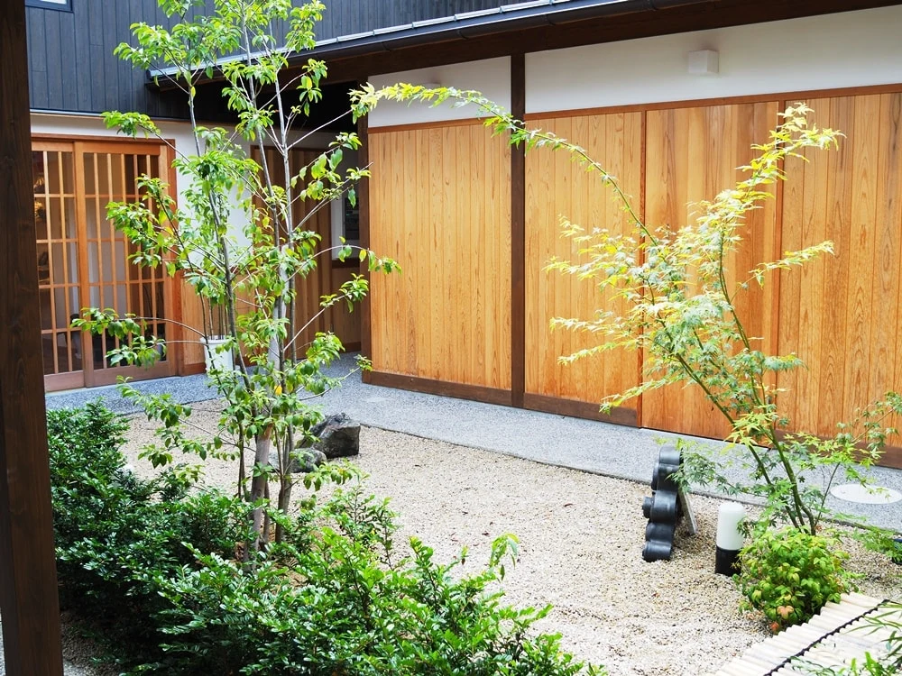 ICHI 中庭
