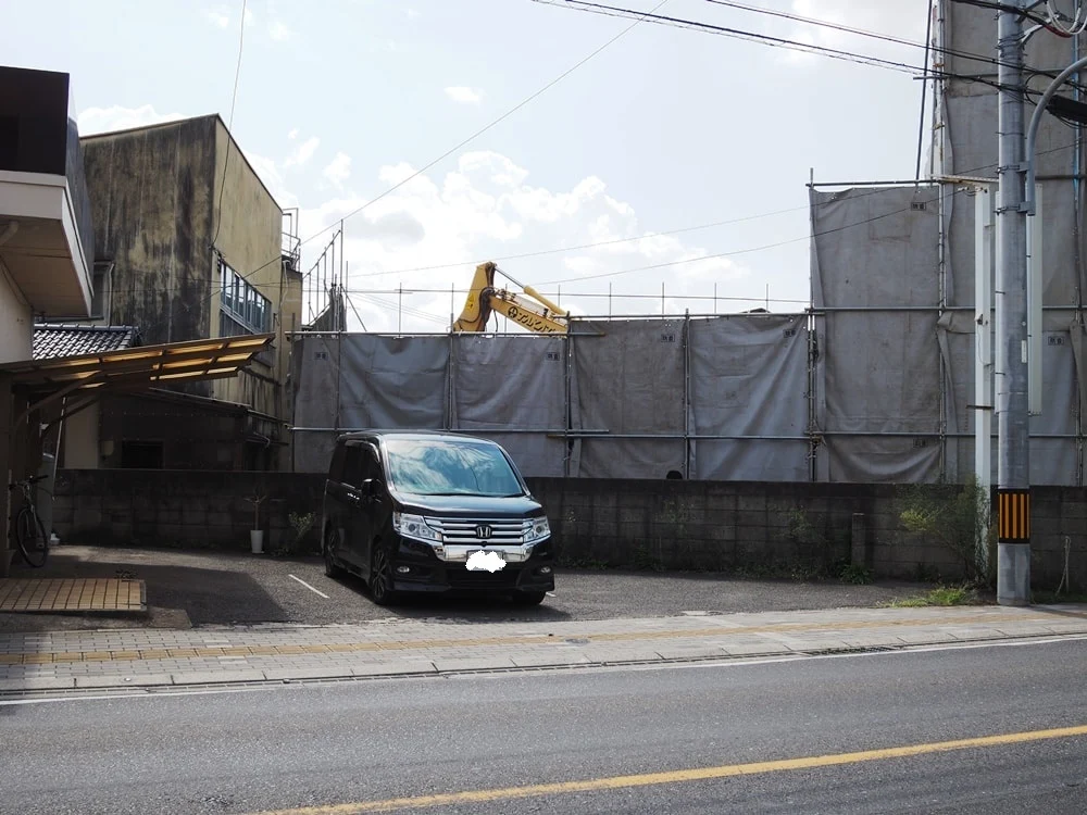 フラゴ 駐車場
