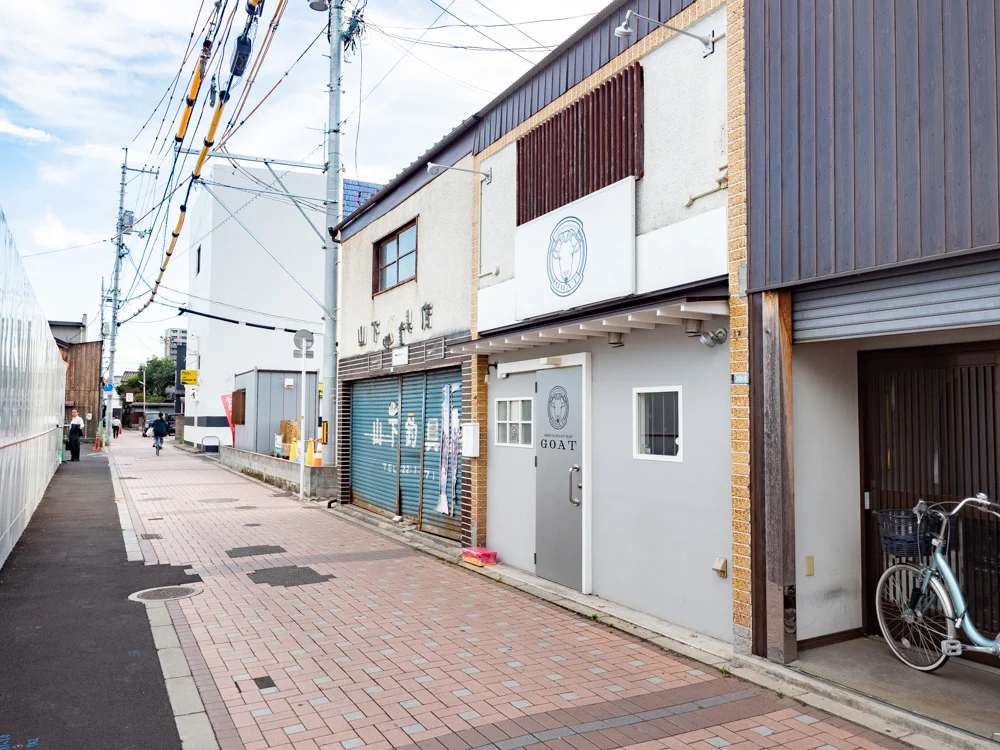 ゴート：店頭のようす