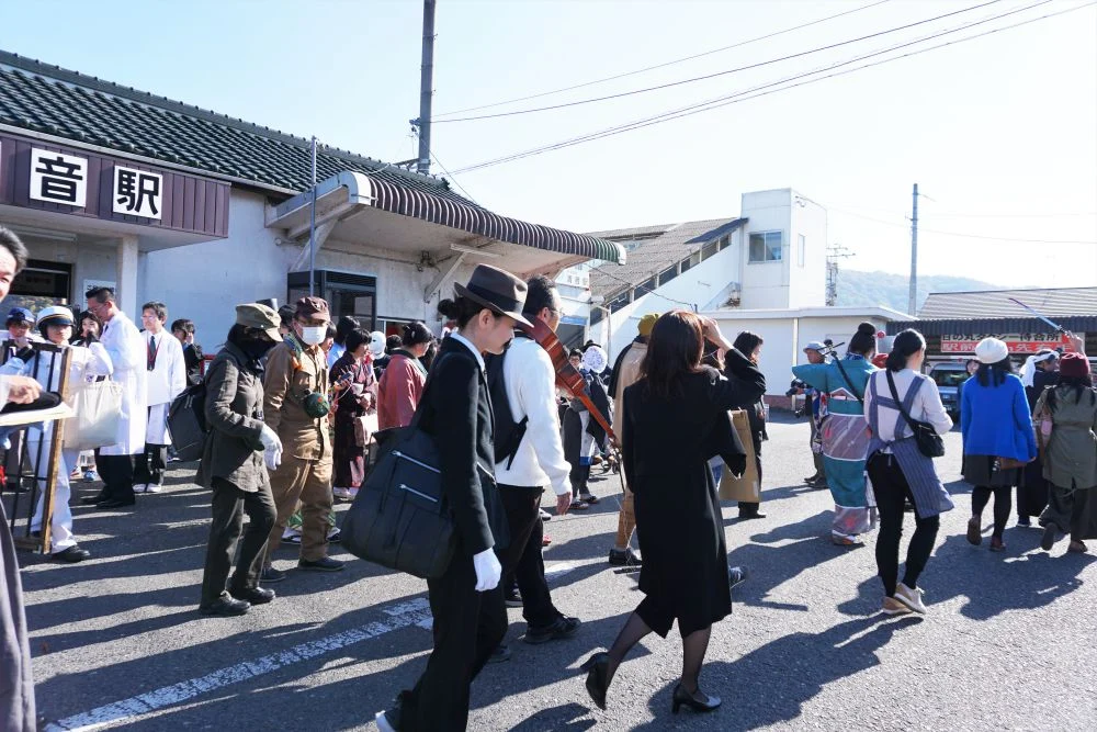 第11回 コスプレイベント 1000人の金田一耕助 清音駅前