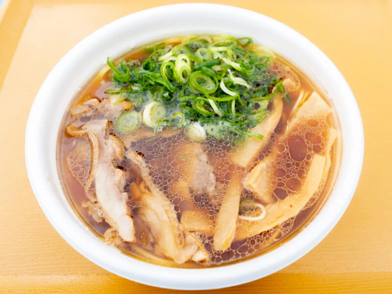 笠岡らーめん屋台 〜 正統派でありながら一味違う！店主の思いが詰まった笠岡ラーメン