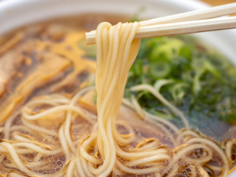 笠岡ラーメン屋台:笠岡ラーメンの麺