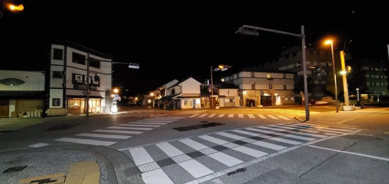 深夜の美観地区入り口