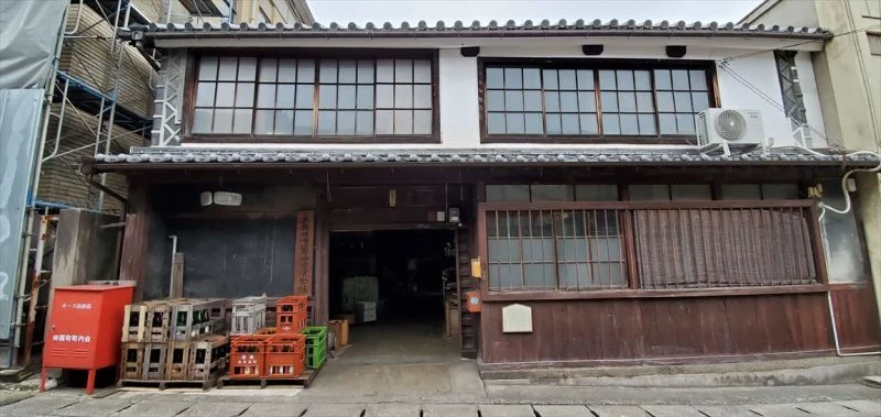 村役場は味噌・醤油の店に