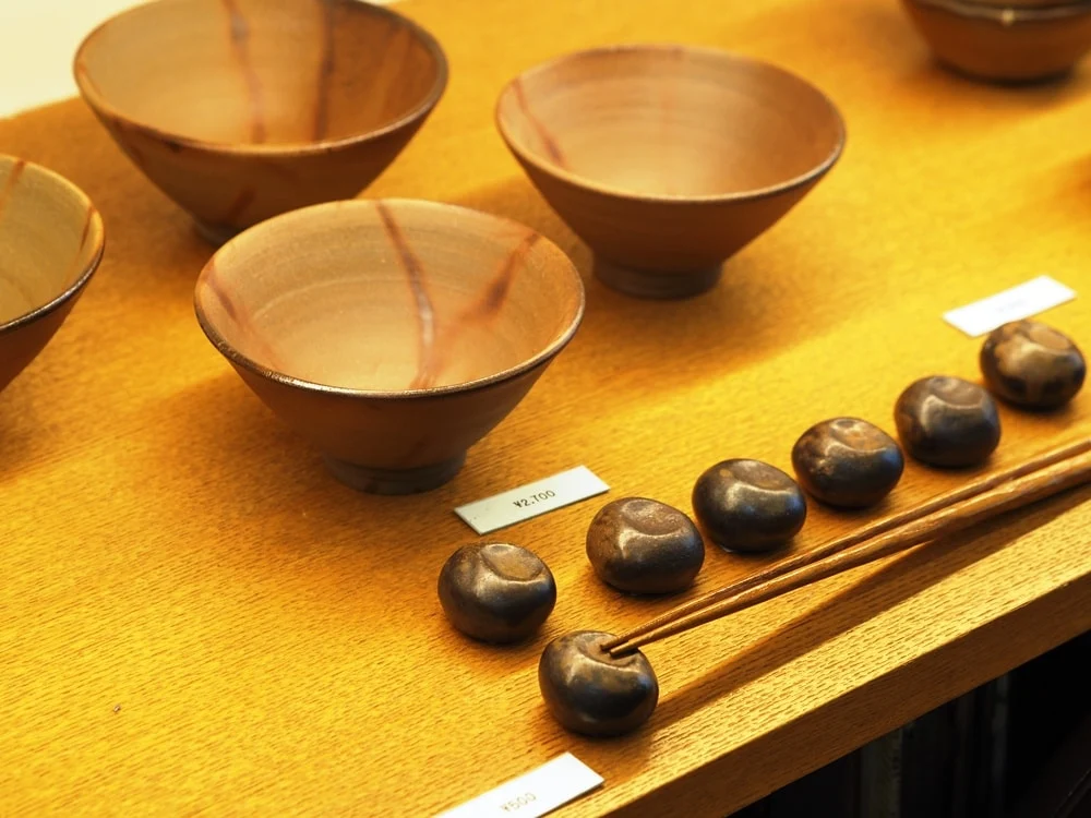 喫茶つるがた 備前焼