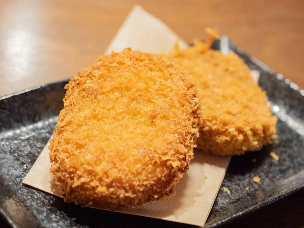 お肉バー ま、いっか:コロッケ