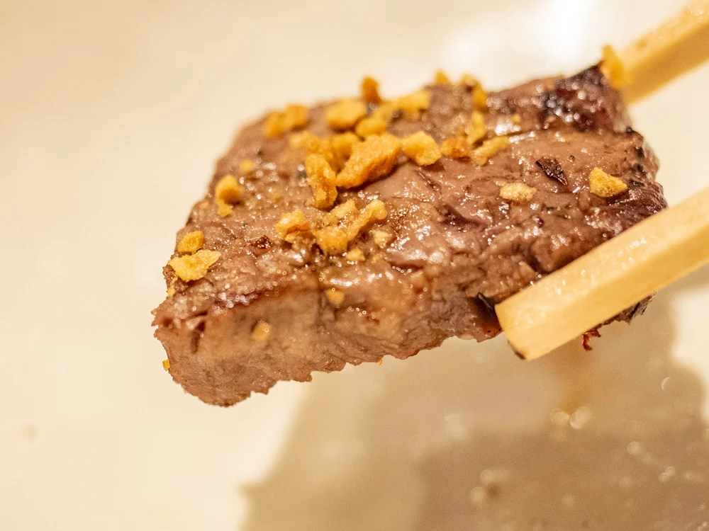 お肉バー ま、いっか:はかり売りステーキ