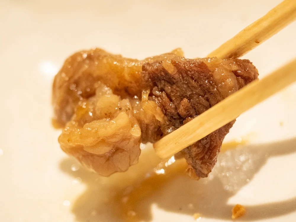 お肉バー ま、いっか:牛トロ煮込み