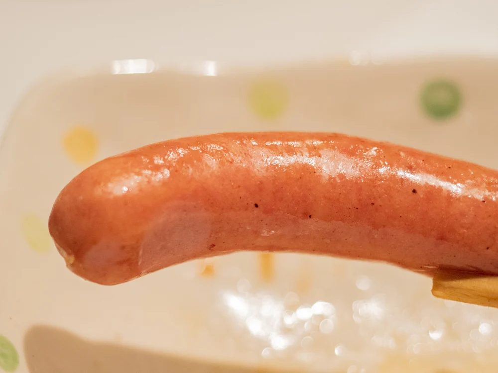 お肉バー ま、いっか:粗挽きウィンナー