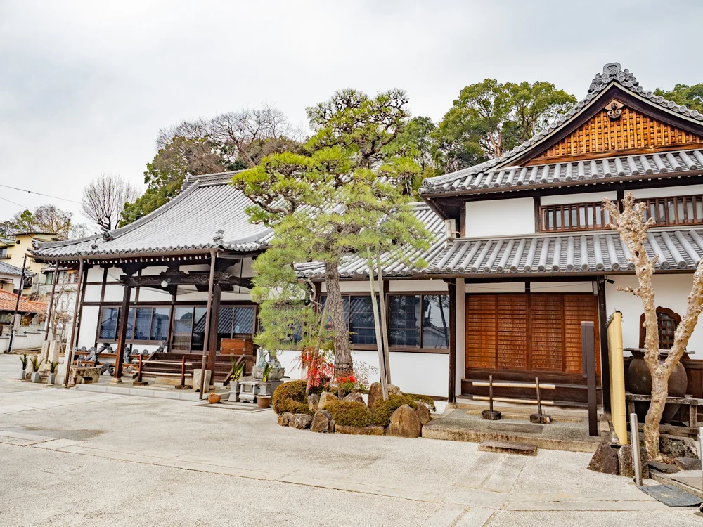 本栄寺:本堂