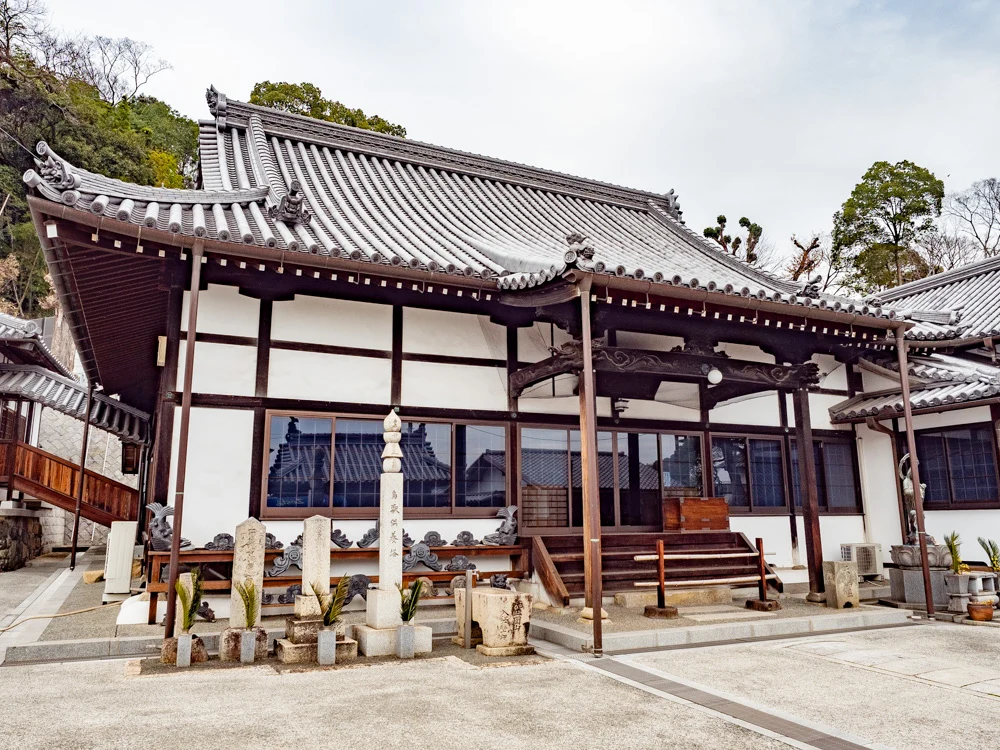 本栄寺:本堂