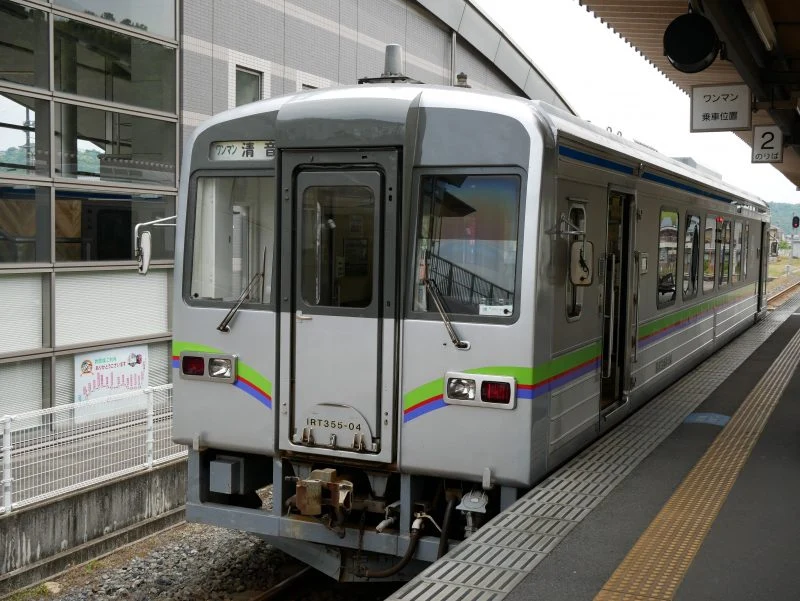 井原駅の車両
