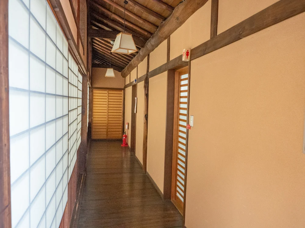 倉敷美観地区周辺のトイレ:新渓園