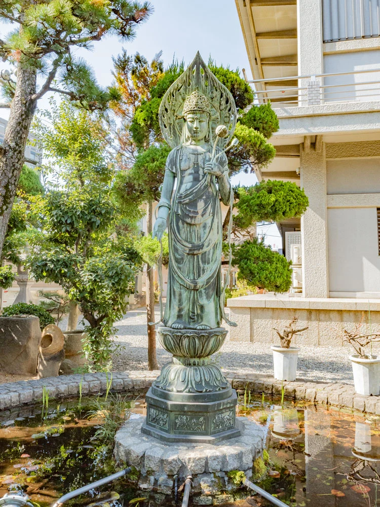 地蔵院:聖観音像