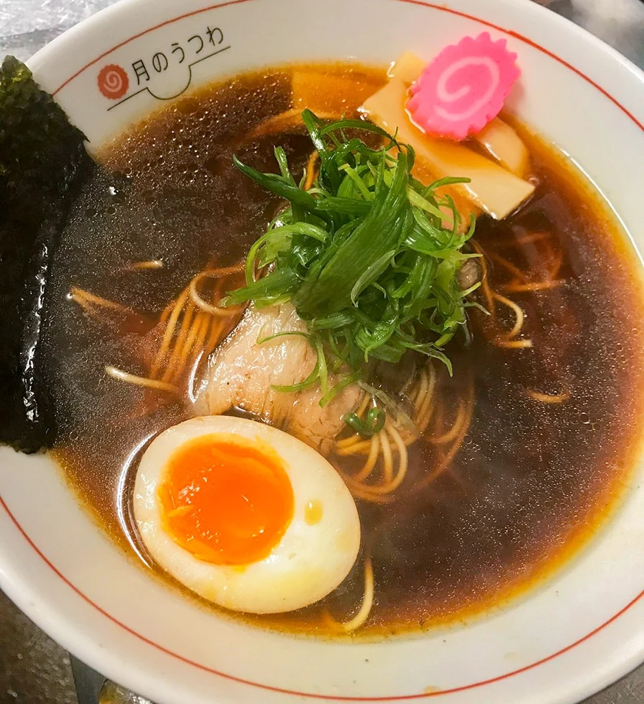 月のうつわ:中華そば
