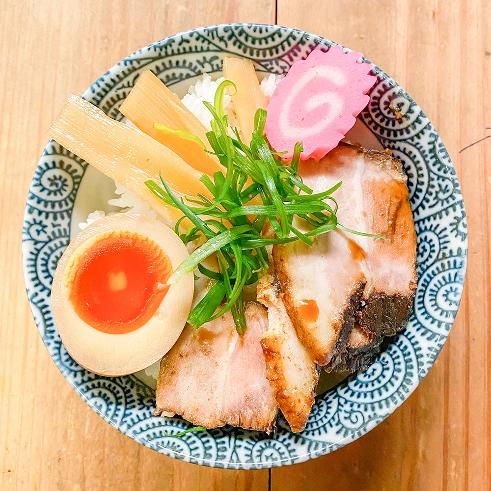 月のうつわ:まかない丼