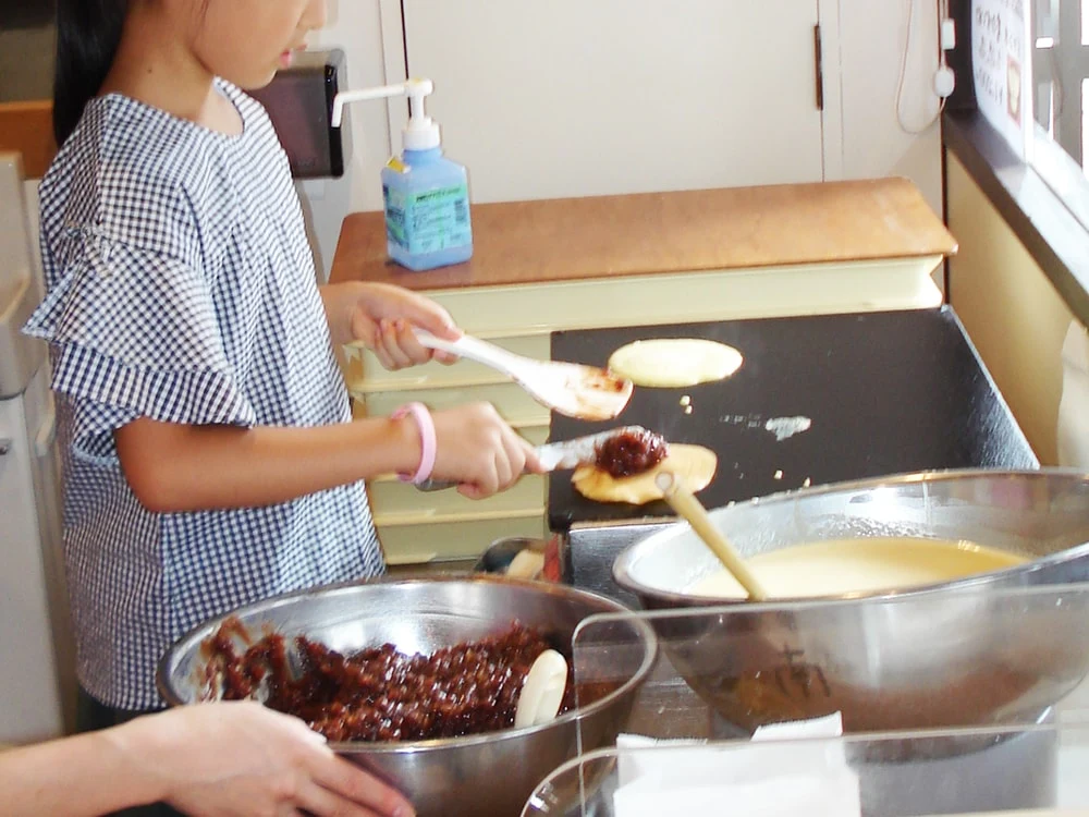 橘香堂:美観地区店 むらすゞめ手焼き体験