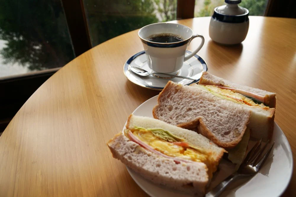 COFFEE HOUSE ごじとま サンドイッチとコーヒー