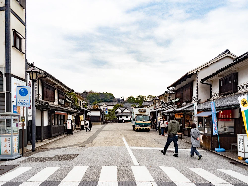 おおにしへの行き方：美観地区入口交差点