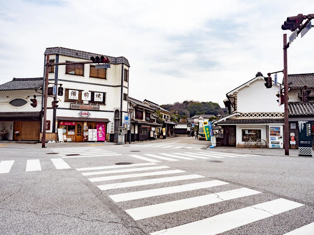 おおにしへの行き方：美観地区入口交差点